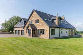 Northern Hideaways Oakfield Lodge